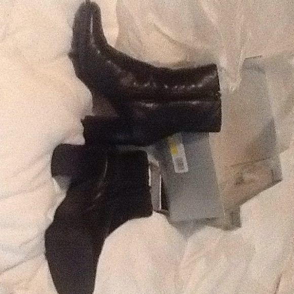 Amanda Smith Shoes - Boots